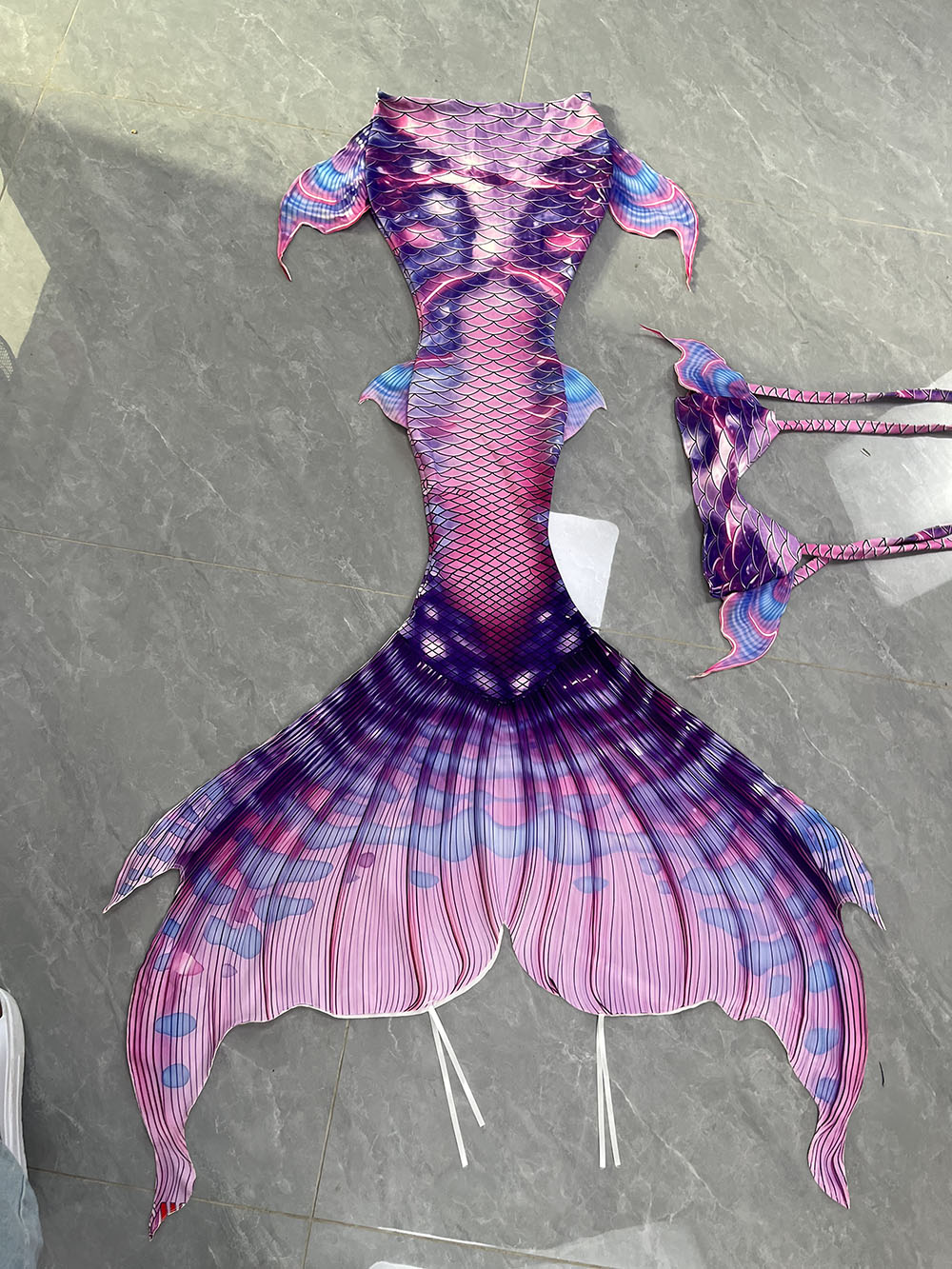 Original Color Mermaid Tail Me - đánh giá và giá Aquarium & Marine Museum Universiti Malaysia Sabah Kota Kinabalu Sabah Photos